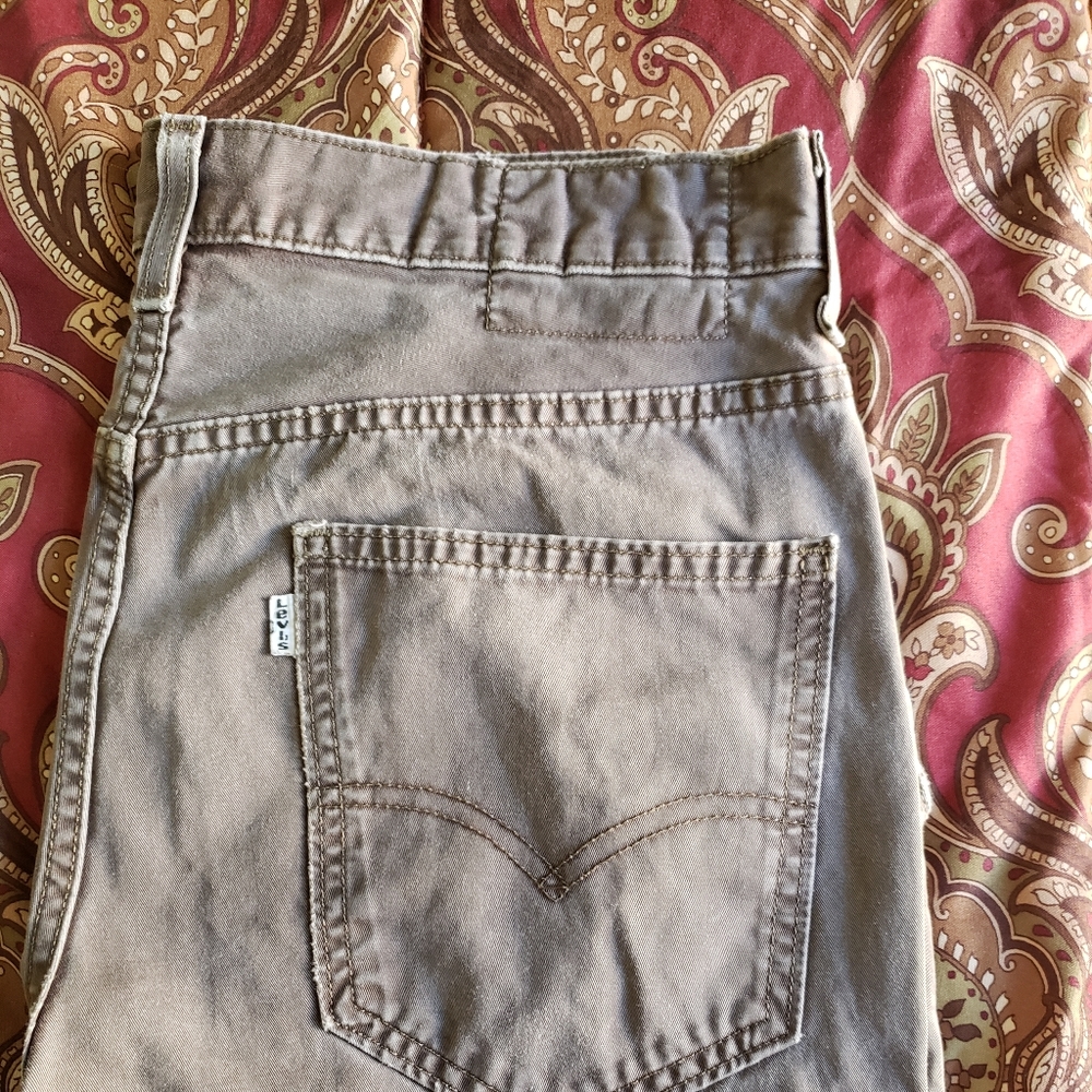 Levi's Jeans - Picture 3 of 4